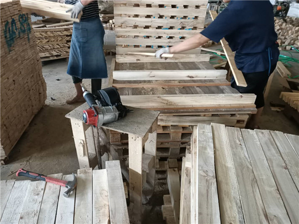 熱處理(lǐ)木(mù)托盤價格